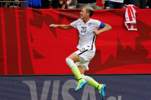 Abby Wambach celebrating her goal with the crowd