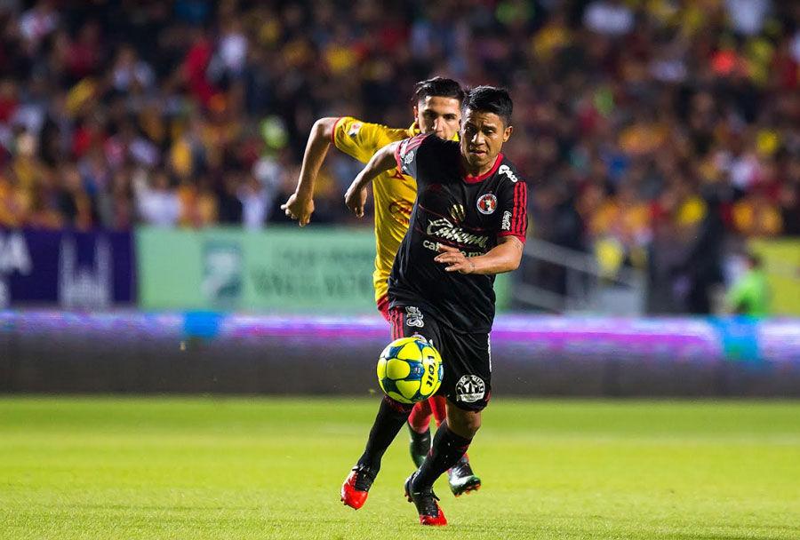 Morelia 2-0 Club Tijuana: Xolos Falter in Season Opener