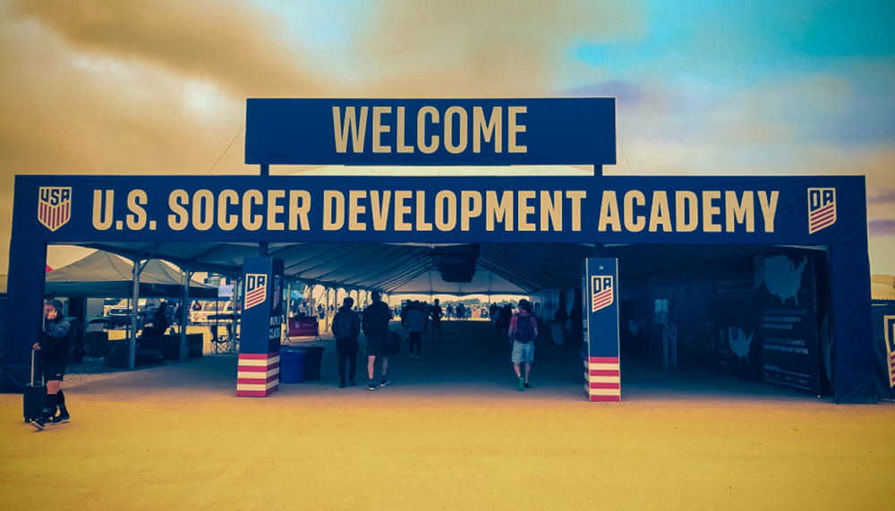 Americans Abroad: #Fulham Scout Discusses American Youth in #England