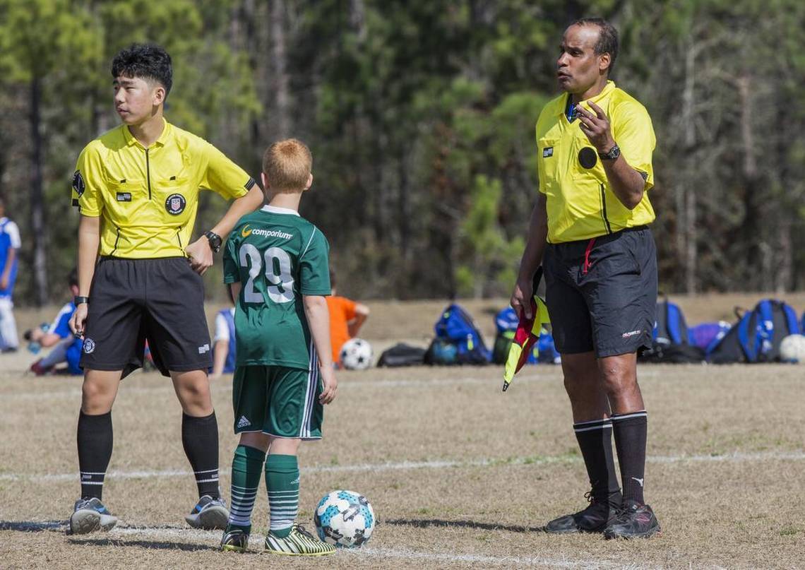 Youth Soccer Referees – Dealing With Questionable Calls